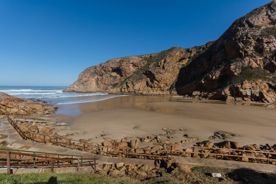 5 Bedroom Property for Sale in Le Grand Golf Estate Western Cape